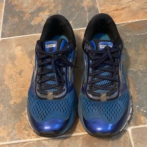 Brooks Ghost 9